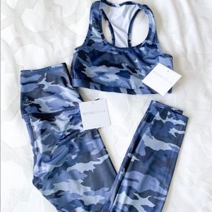 Beyond Yoga Luxe Blue Camo Leggings and Bra Set😍